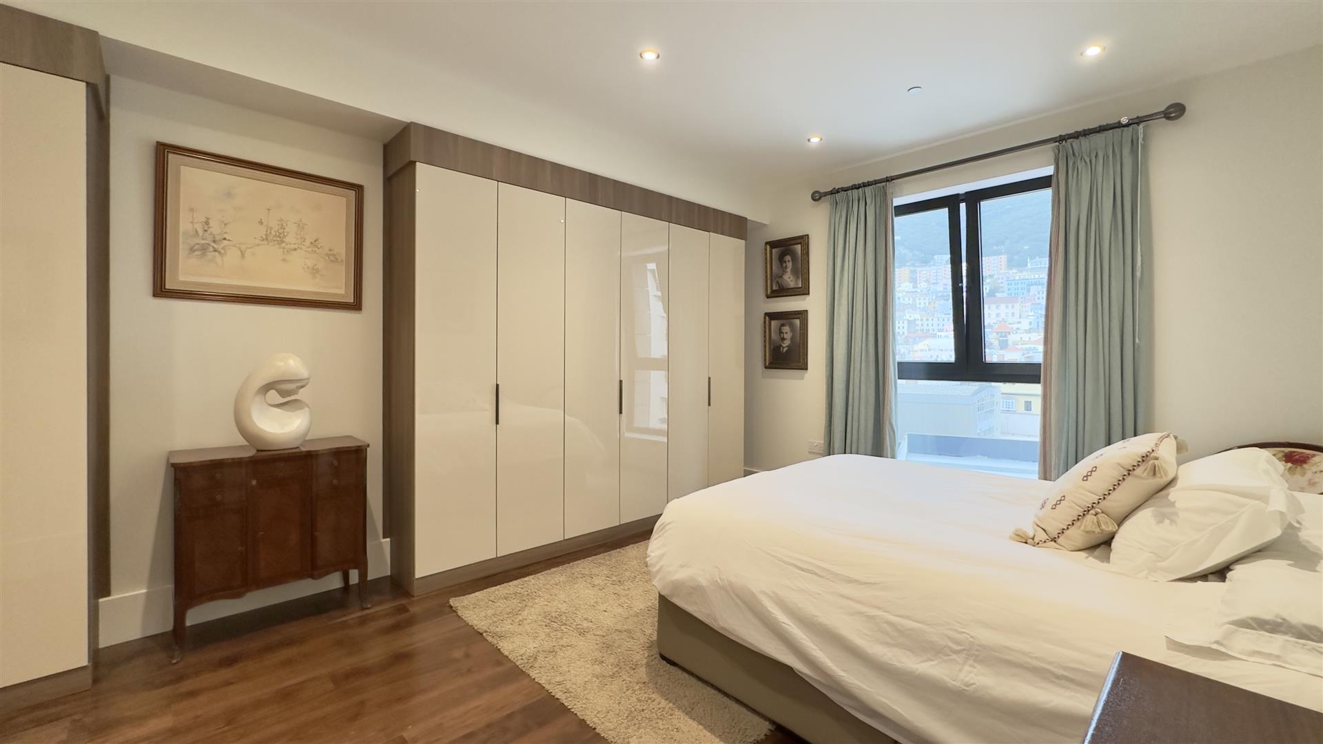 Image of Apartment - 3 Bedrooms - 2 Bathrooms for Sale in Midtown-Gibraltar, Image 11